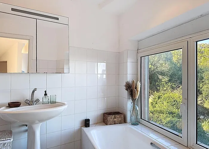 Mimosa 150 M From Pinarello * Zonza